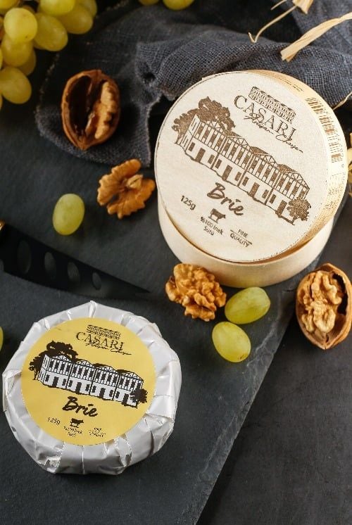 Simit Arasında Eritilmiş Brie