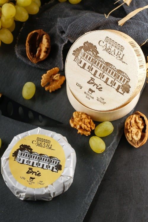 Simit Arasında Eritilmiş Brie